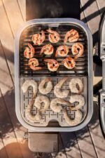 Weber Lumin 2000 Black With Stand - Image 8